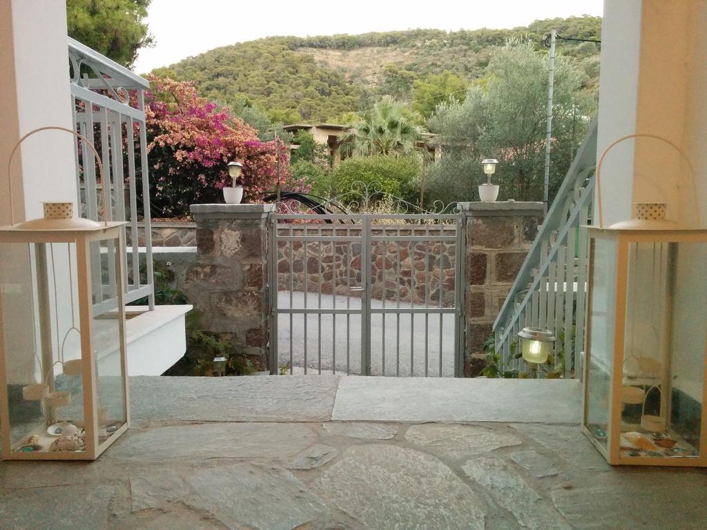 Panos Studios Poros Town Exterior foto