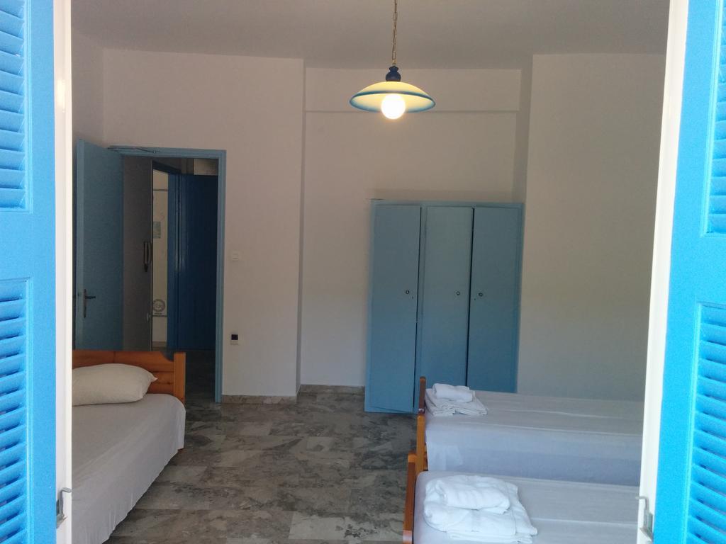 Panos Studios Poros Town Exterior foto